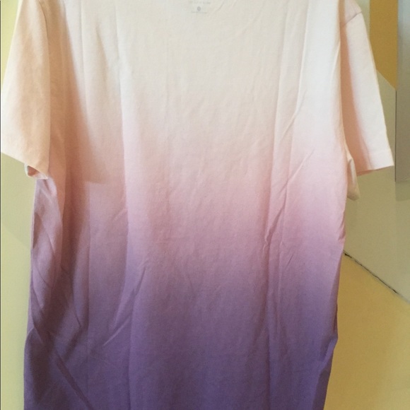 **SOLD**Hollister Guys Ombre Crew-Neck Top - Picture 7 of 10